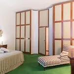 La Chaise Longue