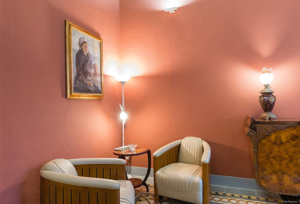 La Chaise Longue * Lucques